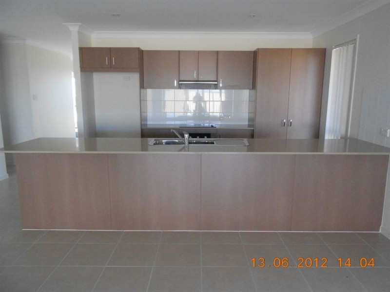 8 Belltrees Place, Gracemere QLD 4702