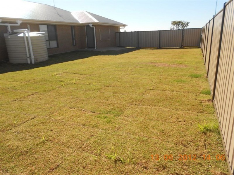 8 Belltrees Place, Gracemere QLD 4702