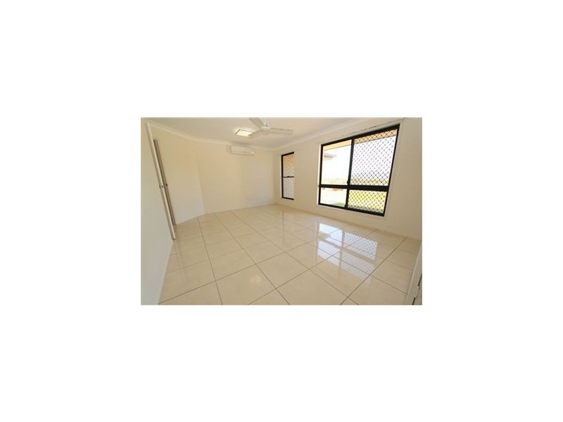 8 Benrhys Court, Rockyview QLD 4701
