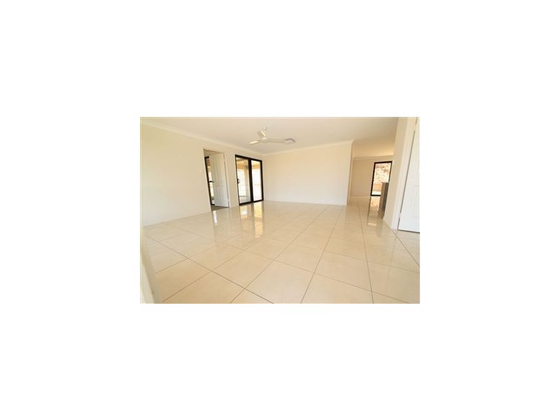 8 Benrhys Court, Rockyview QLD 4701