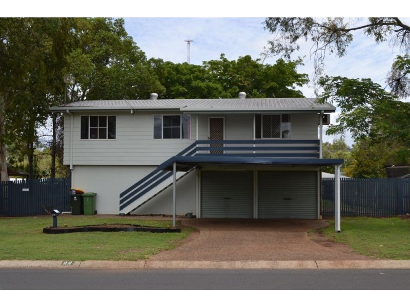 22 BUXTON DRIVE, Gracemere QLD 4702