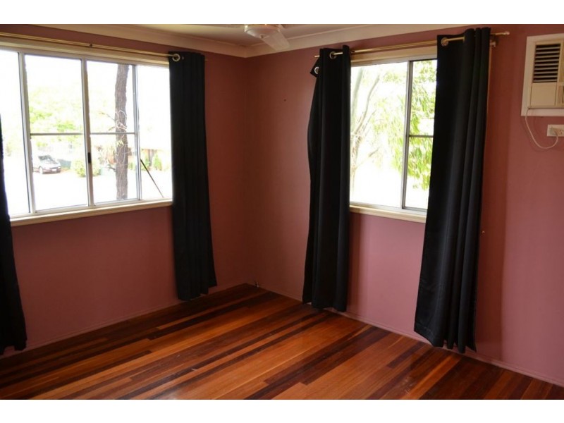 22 BUXTON DRIVE, Gracemere QLD 4702