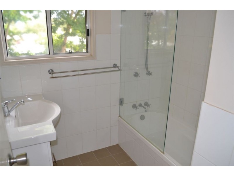 22 BUXTON DRIVE, Gracemere QLD 4702