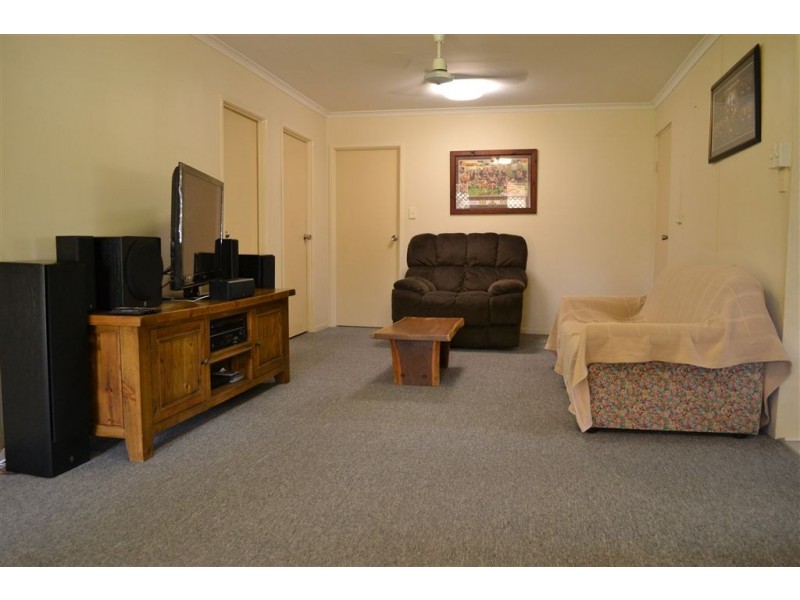 25 BARRY STREET, Gracemere QLD 4702