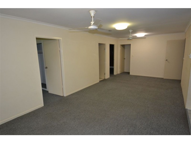 25 BARRY STREET, Gracemere QLD 4702