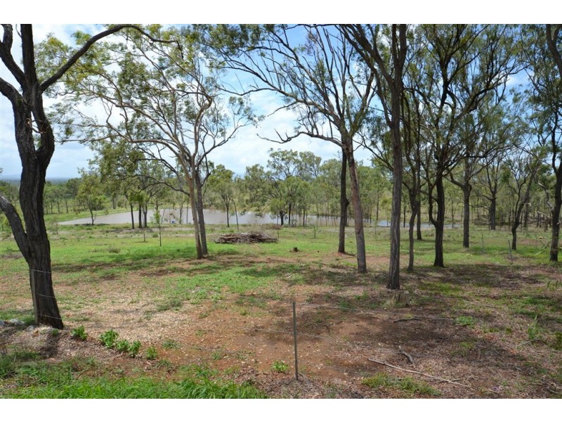101 Bond Road, Alton Downs QLD 4702