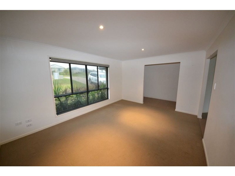 28 Jamie Crescent, Gracemere QLD 4702