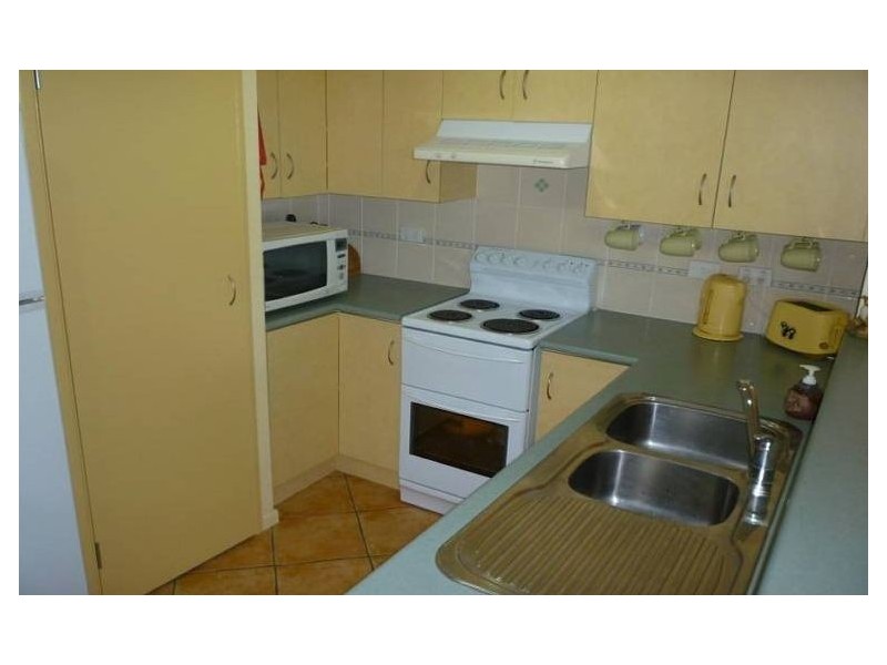 32 Hutchings Street, Gracemere QLD 4702