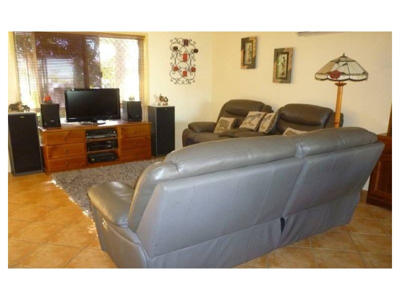 32 Hutchings Street, Gracemere QLD 4702