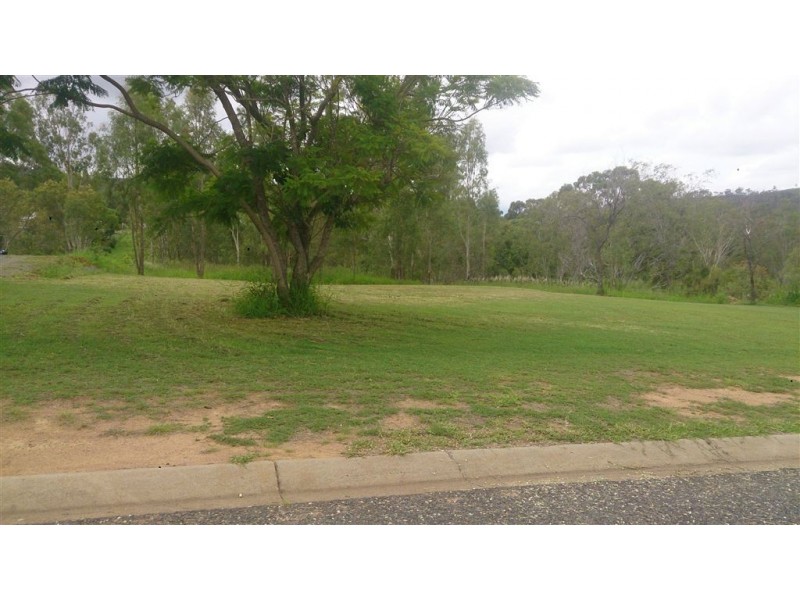 2 School Street, Mount Morgan QLD 4714