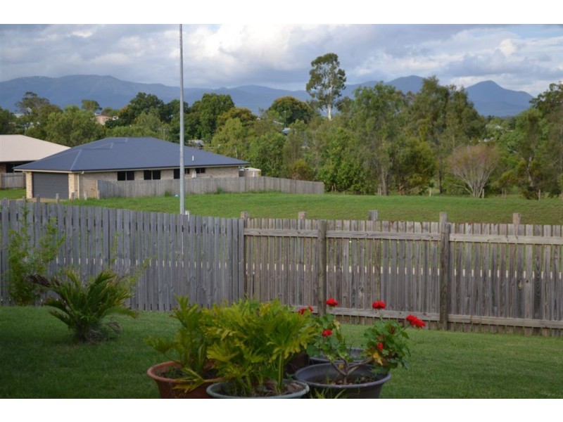 2 Woodgate Court, Gracemere QLD 4702