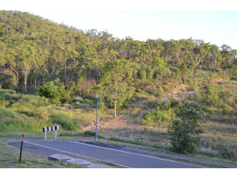 342-350 Holt Street, Frenchville QLD 4701