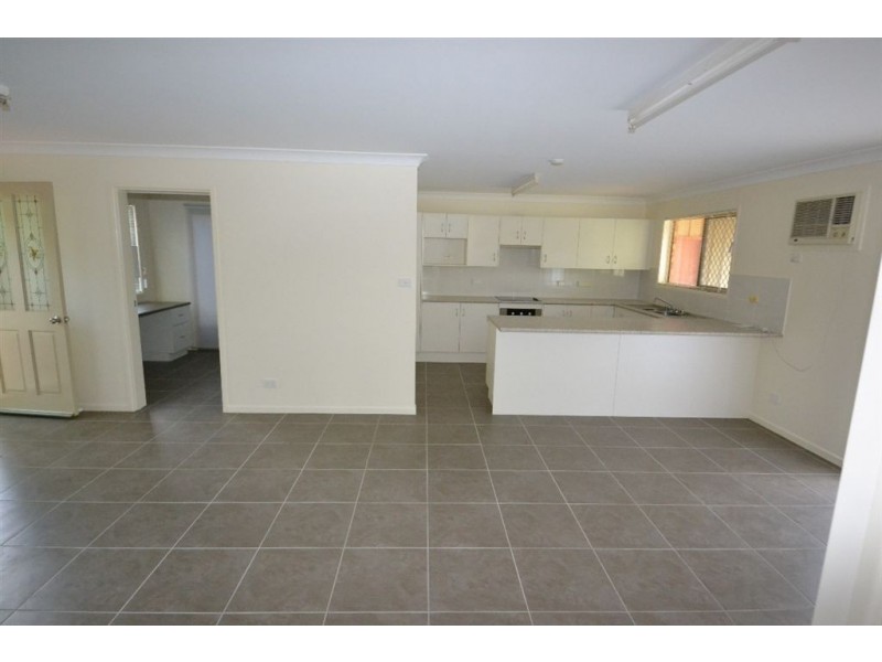 134 Middle Road, Gracemere QLD 4702