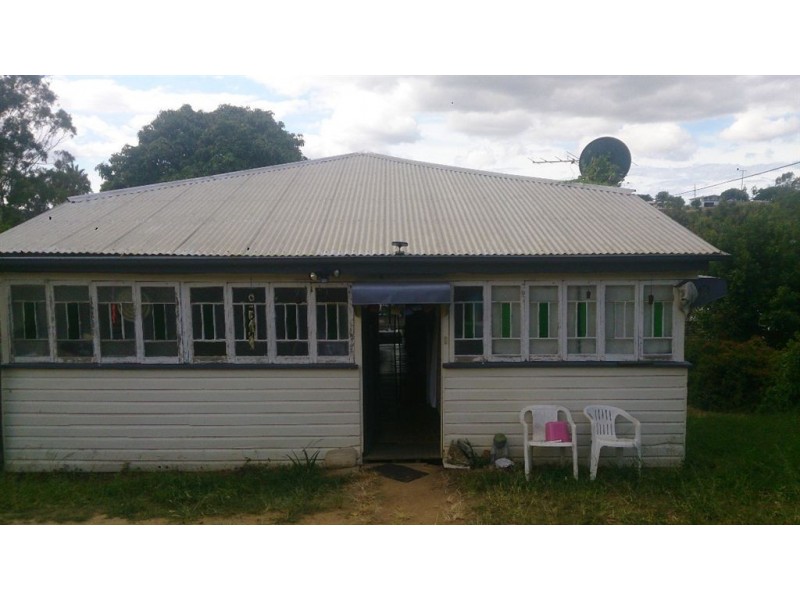 55 Darcy St, Mount Morgan QLD 4714