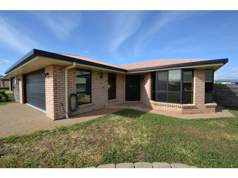 6 Poinciana Place, Gracemere QLD 4702