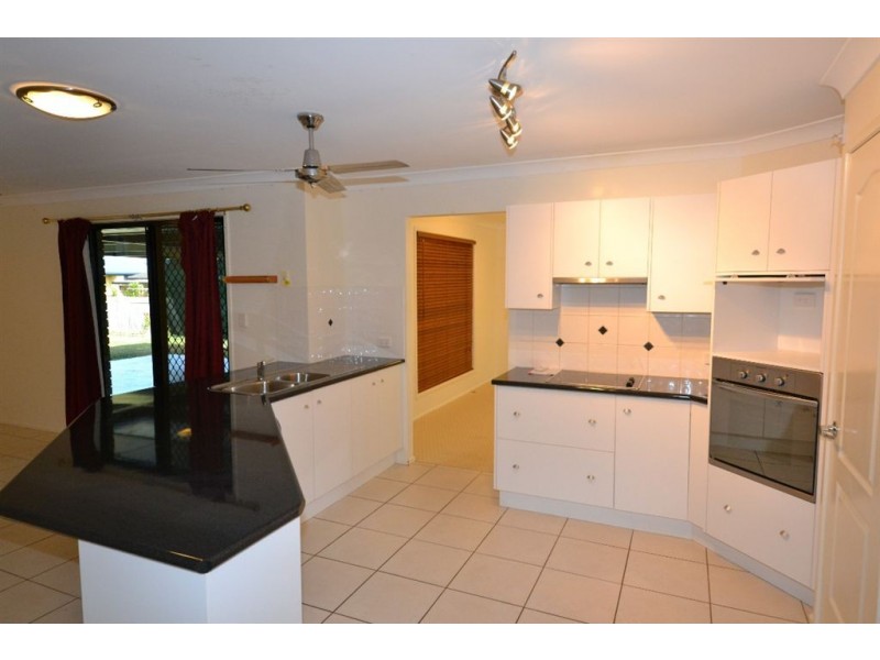 6 Poinciana Place, Gracemere QLD 4702