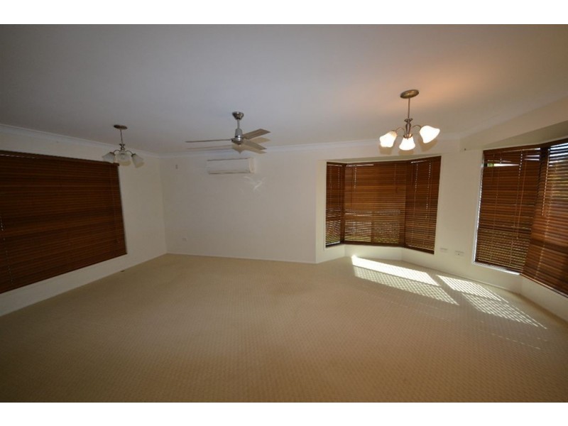 6 Poinciana Place, Gracemere QLD 4702