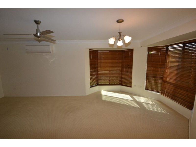 6 Poinciana Place, Gracemere QLD 4702