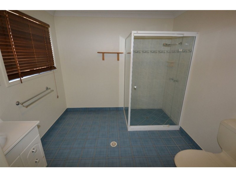 6 Poinciana Place, Gracemere QLD 4702