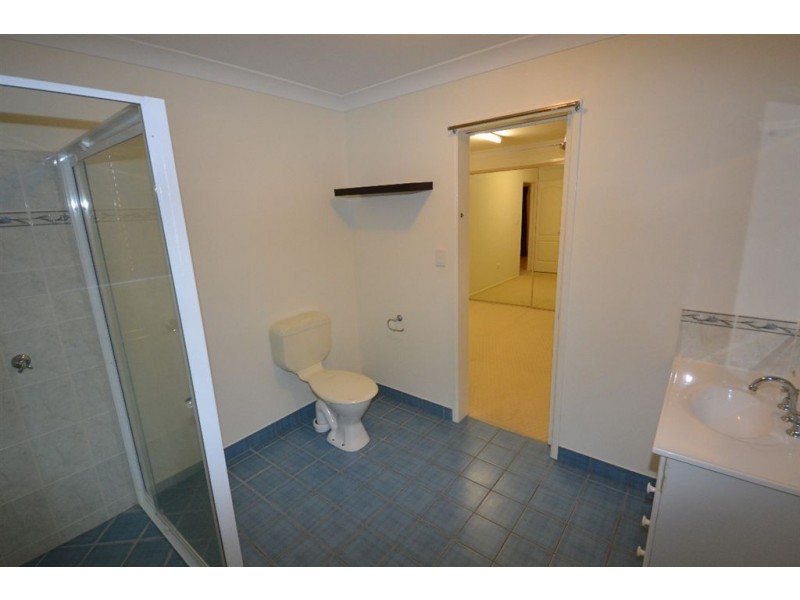 6 Poinciana Place, Gracemere QLD 4702