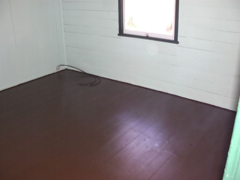 31 Crown St, Mount Morgan QLD 4714