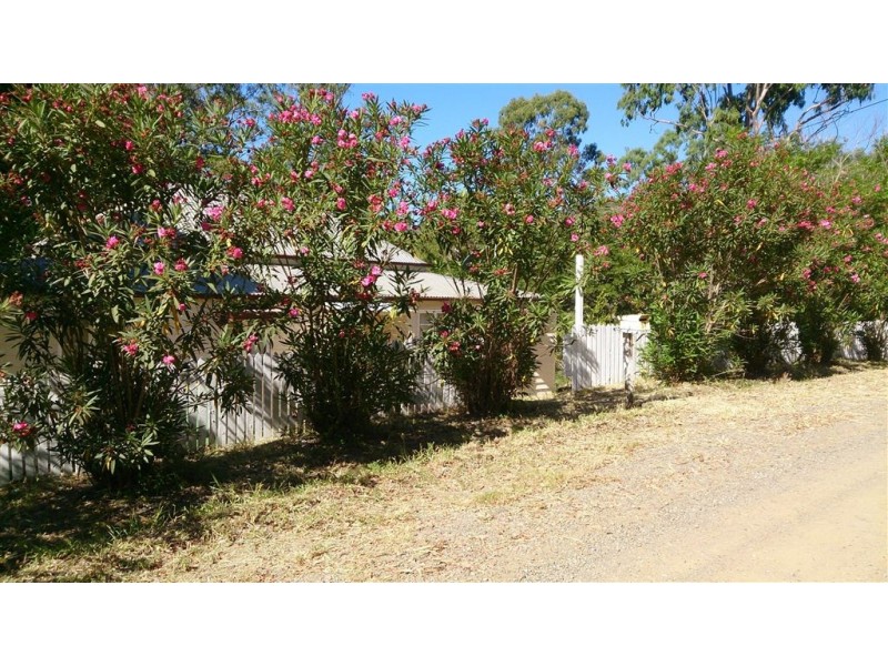 79 River St, Mount Morgan QLD 4714