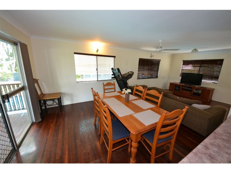 13 Barker Street, Kawana QLD 4701