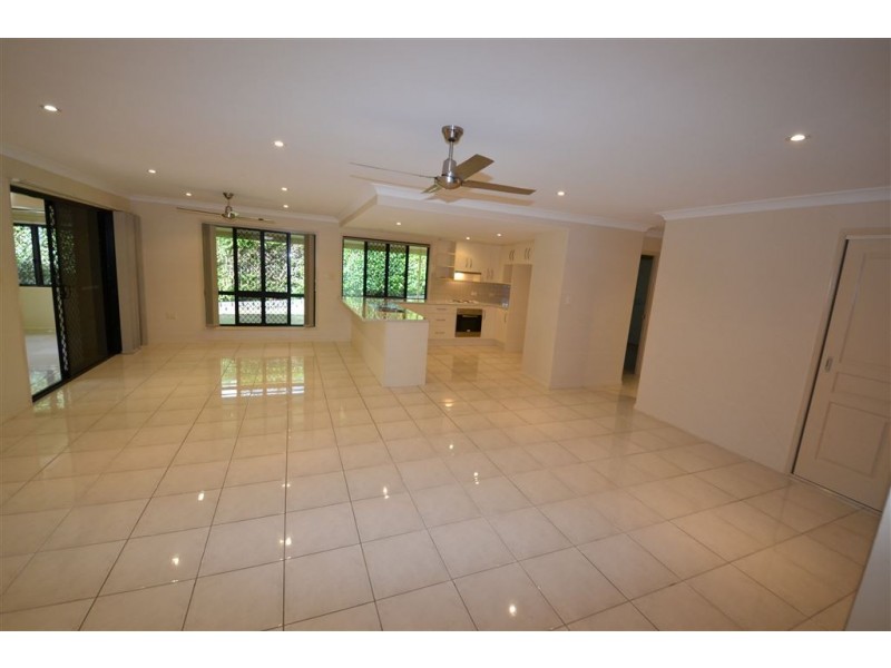 5 Kristin Close, Gracemere QLD 4702
