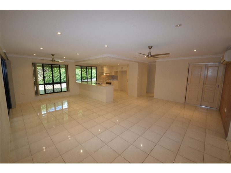 5 Kristin Close, Gracemere QLD 4702