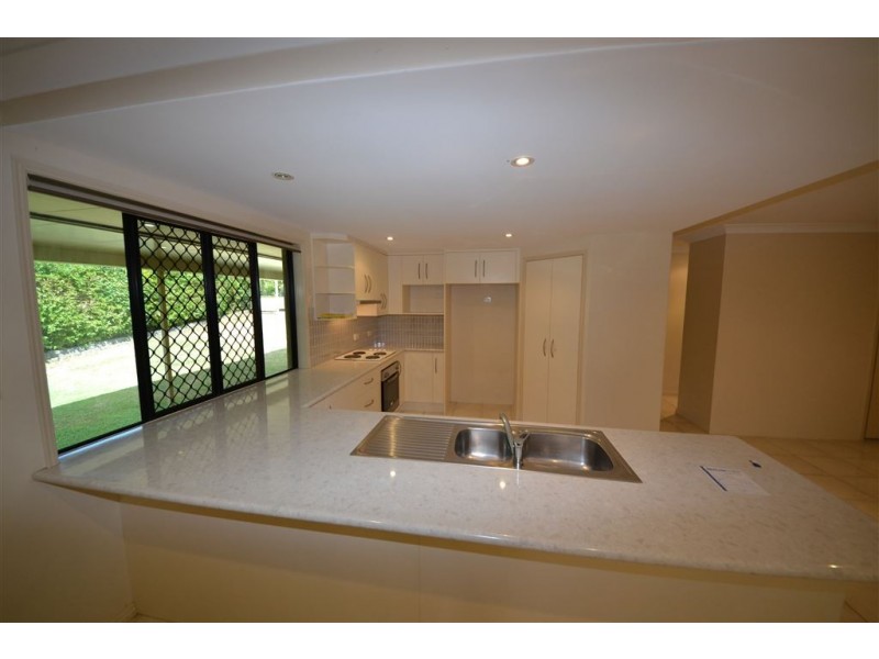 5 Kristin Close, Gracemere QLD 4702