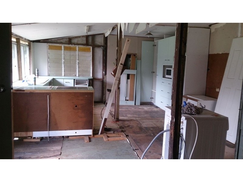 11 Lukin Street, Mount Morgan QLD 4714