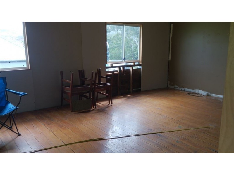 11 Lukin Street, Mount Morgan QLD 4714