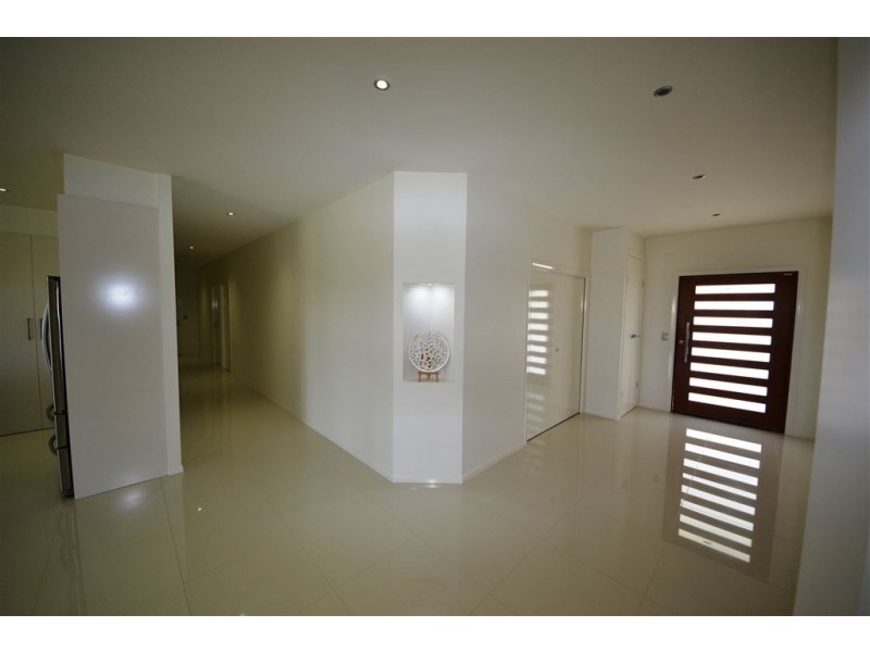 11 Huff Street, Gracemere QLD 4702