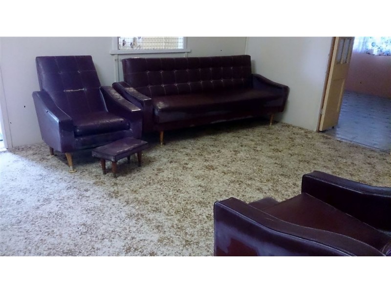 70 Hall Street, Mount Morgan QLD 4714