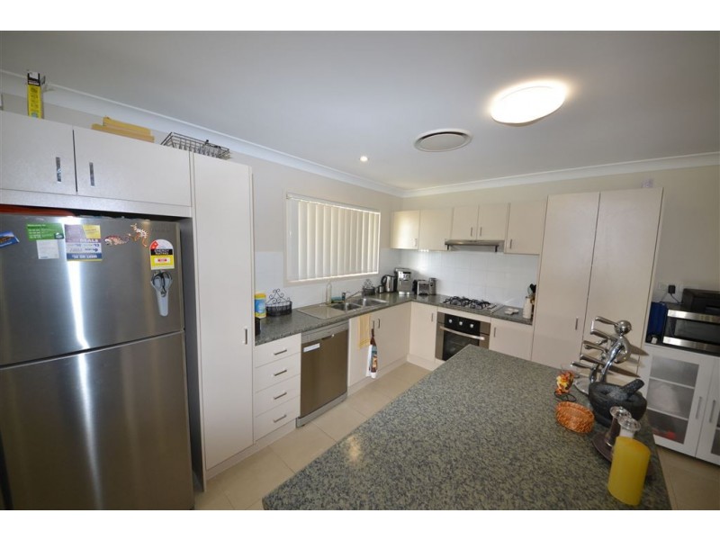 15 Webster Street, Gracemere QLD 4702