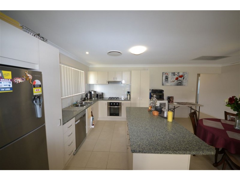 15 Webster Street, Gracemere QLD 4702