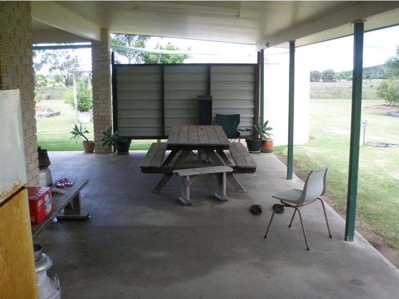 902 Milman Rd, The Caves QLD 4702