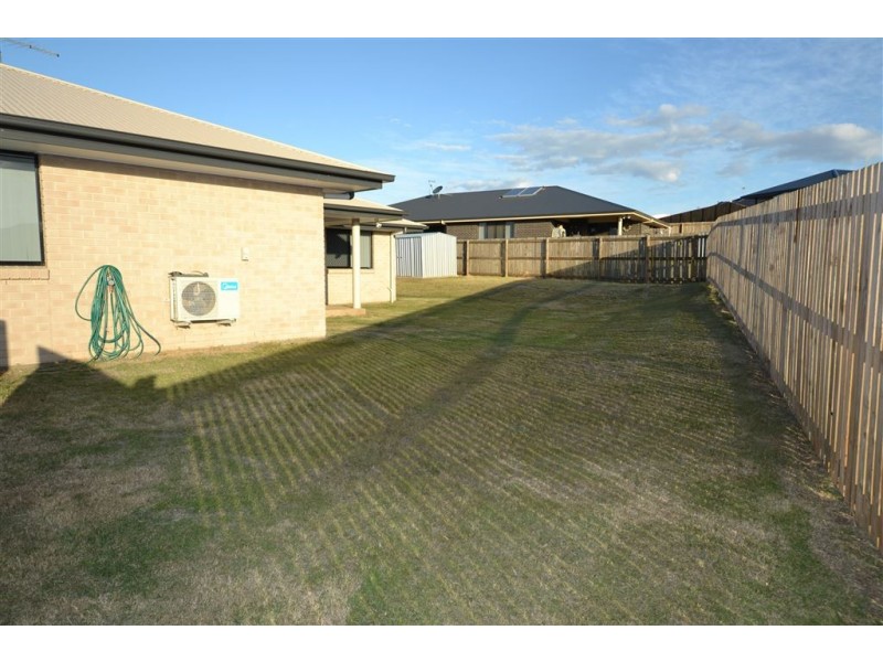 24 Burke and Wills Drive, Gracemere QLD 4702