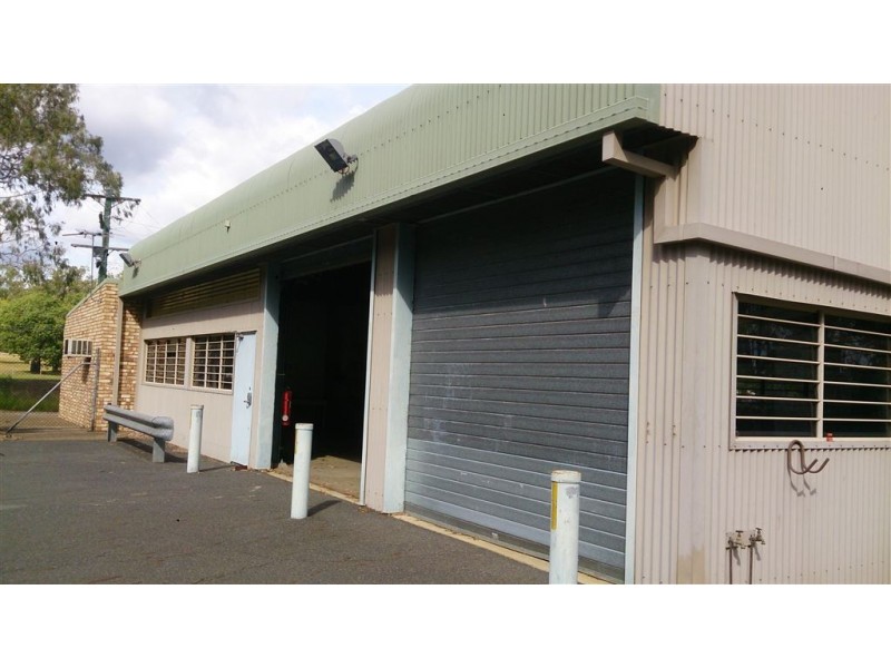 4 Showgrounds Rd, Mount Morgan QLD 4714