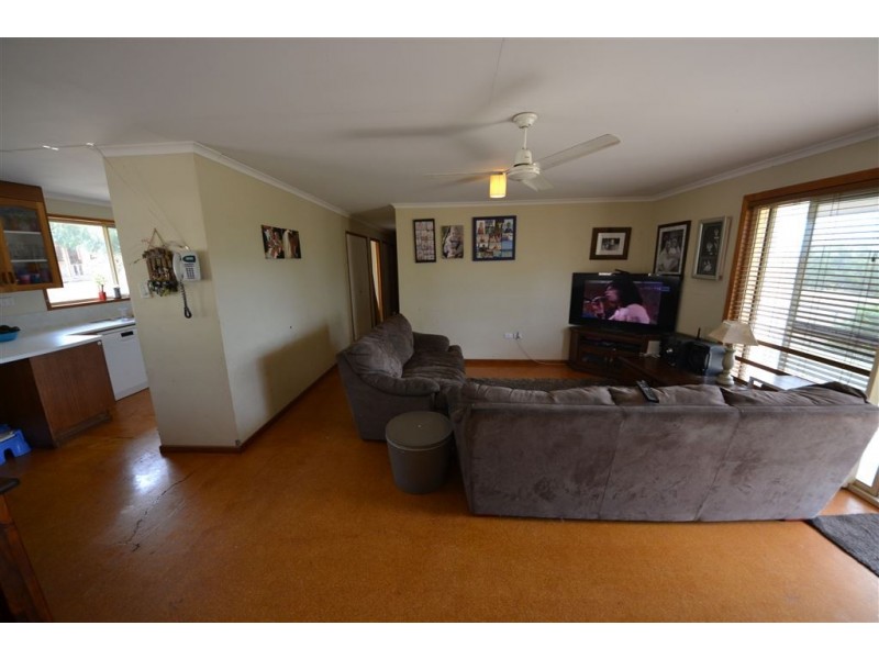 108 Bartlem Road, Westwood QLD 4702