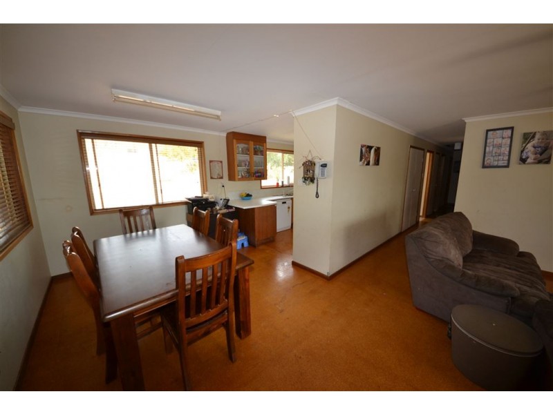 108 Bartlem Road, Westwood QLD 4702