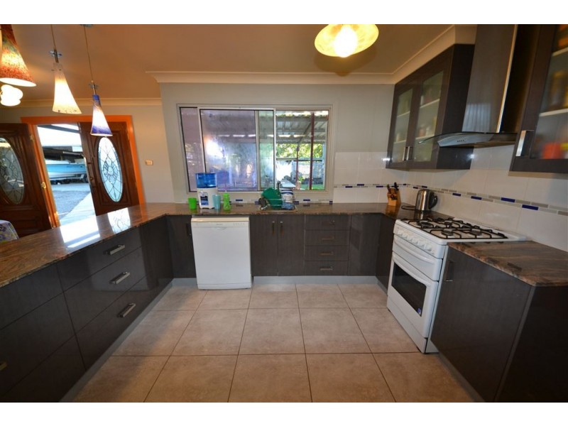 34 Nicholson Road, Alton Downs QLD 4702