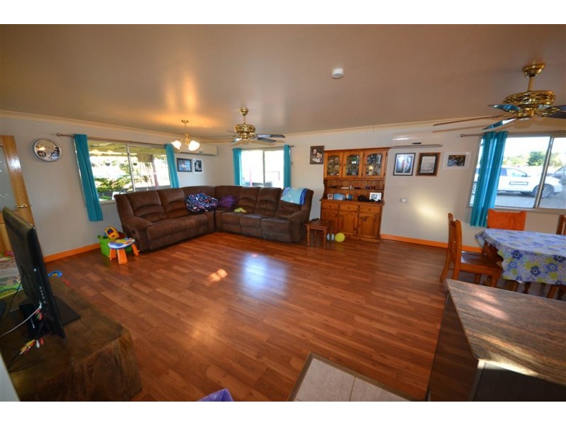 34 Nicholson Road, Alton Downs QLD 4702