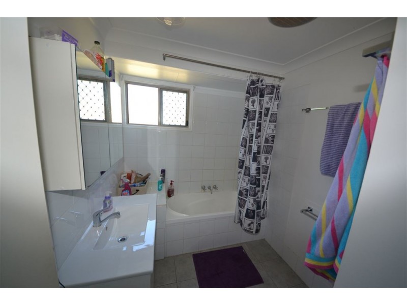 10 Taaffe Close, Gracemere QLD 4702