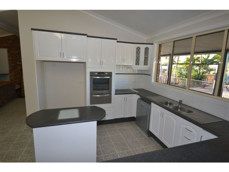 4 Roy Place, Gracemere QLD 4702