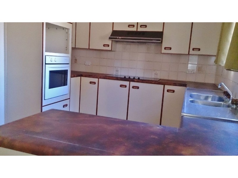 46 Hall Street, Mount Morgan QLD 4714