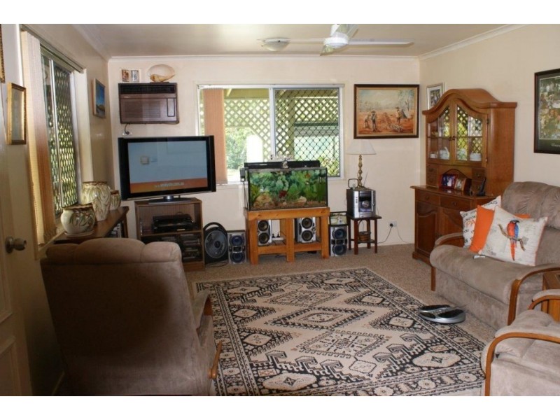 35 Iris Street, Yaamba QLD 4704