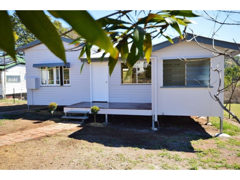 10 James Street, Mount Morgan QLD 4714