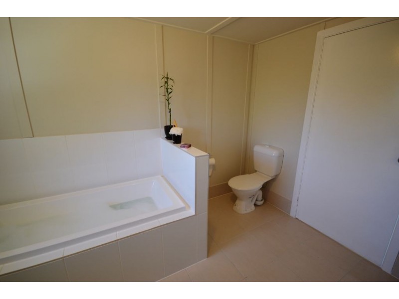 10 James Street, Mount Morgan QLD 4714
