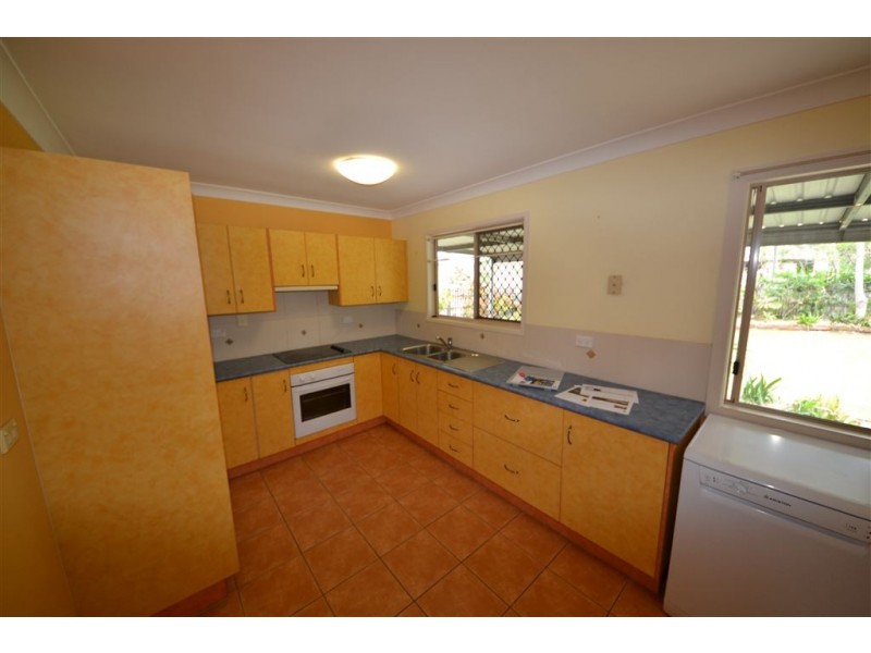 8 Jillian Court, Gracemere QLD 4702